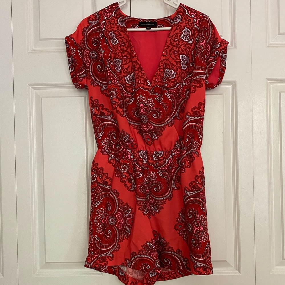 Banana Republic Summer Burgundy Pink Red Romper